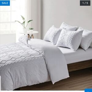 Bibb Home Premium Boho CollectionTufted Clipped Duvet Cover Set. King NEW